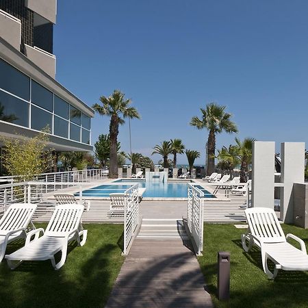 Hotel Eden อัลบา อาดริอาติกา ภายนอก รูปภาพ